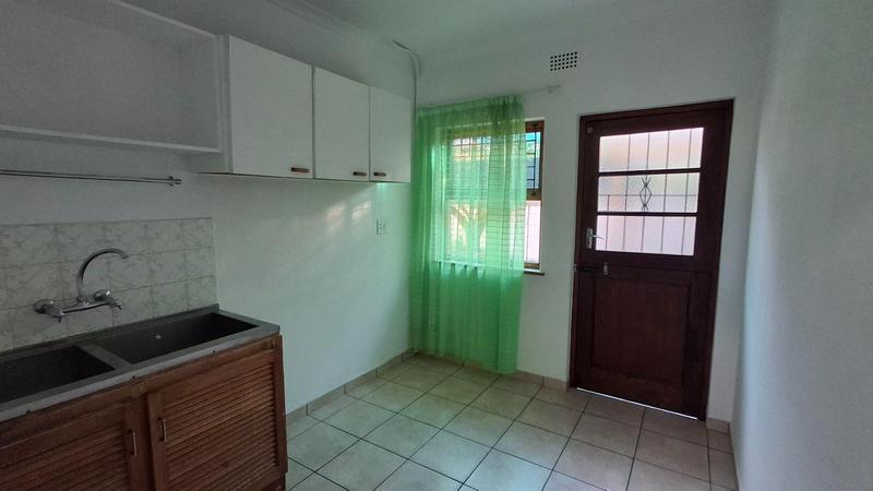 To Let 3 Bedroom Property for Rent in Table View Western Cape